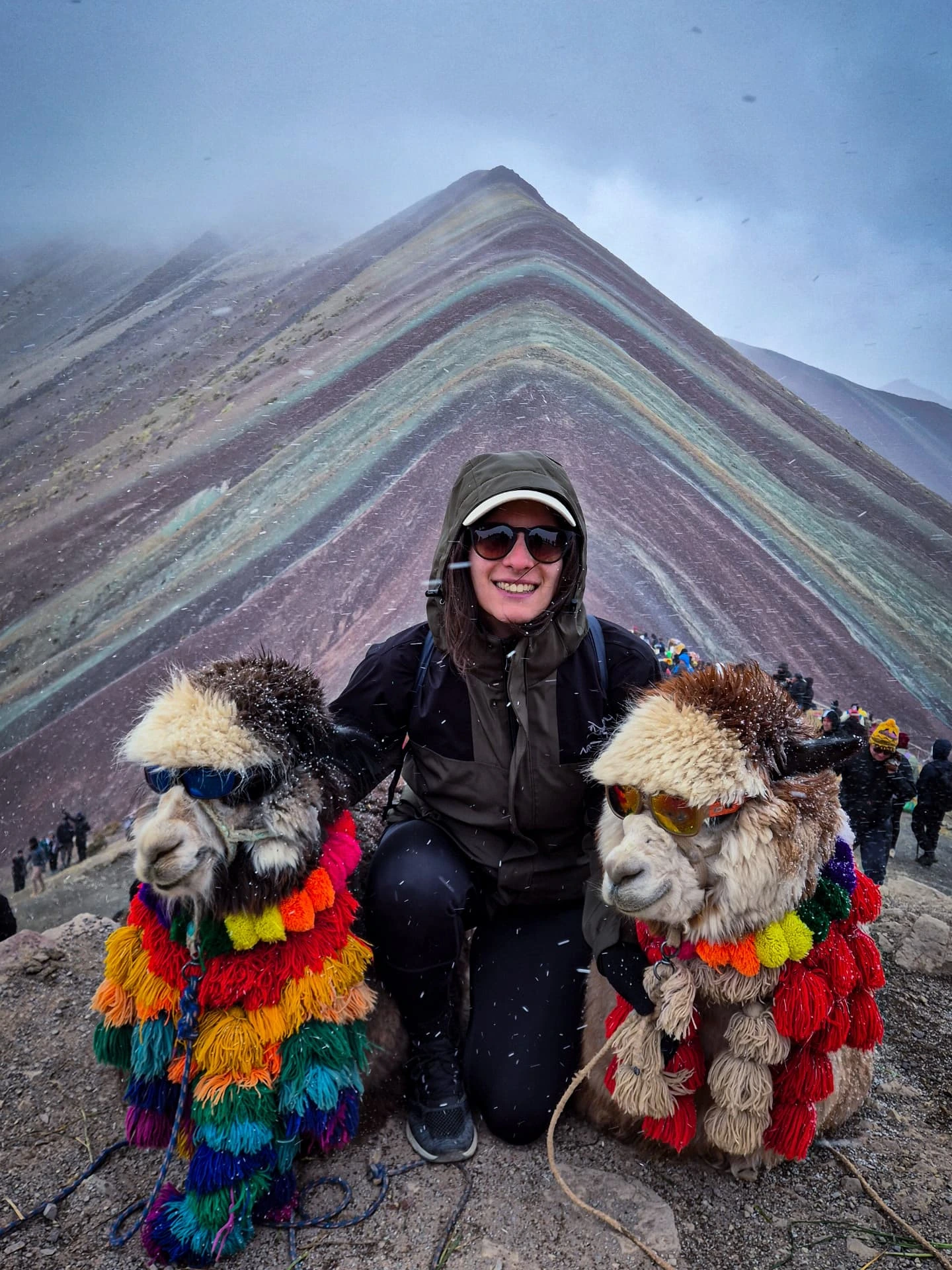 Formaciones geológicas multicolores