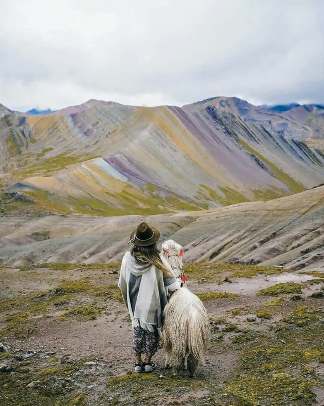 Palcoyo in dry season with vibrant colors