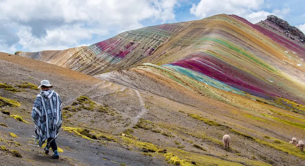 Panoramic view of Palcoyo's three colorful hills