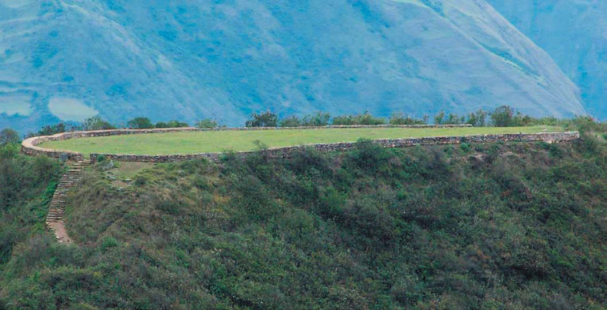 Inca ceremonial Ushnu at Choquequirao