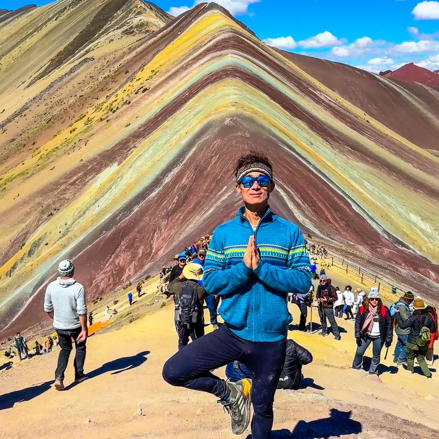 Vinicunca packed with tourists